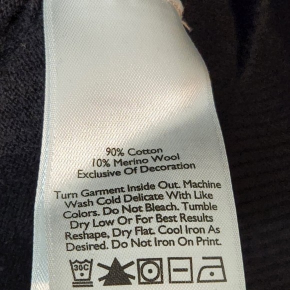 Eddie Bauer Men’s Black Casual Vneck Classic Sweater Size Medium - Picture 3 of 4